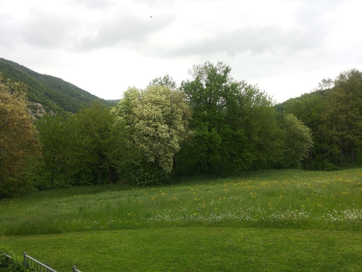 App.To Pian Del Ronco Lägenhet Pellegrino Parmense Exteriör bild