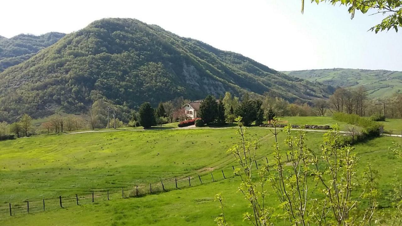App.To Pian Del Ronco Lägenhet Pellegrino Parmense Exteriör bild